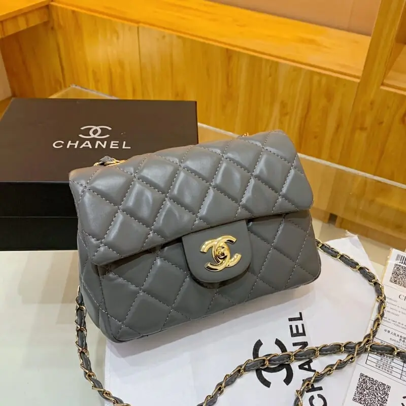 chanel mini sac a main pour femme s_12500b5